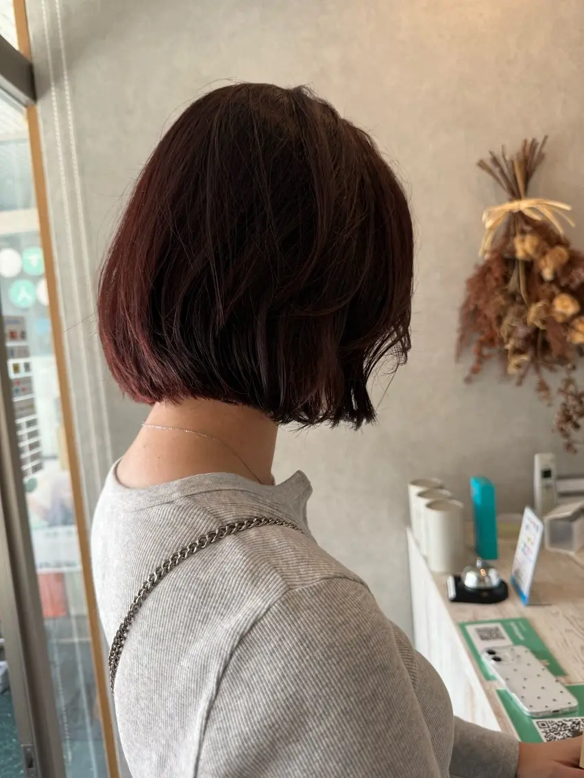 ショート カラー ブラウンカラー カット ヘアカラー Bish Yanaのヘアスタイル