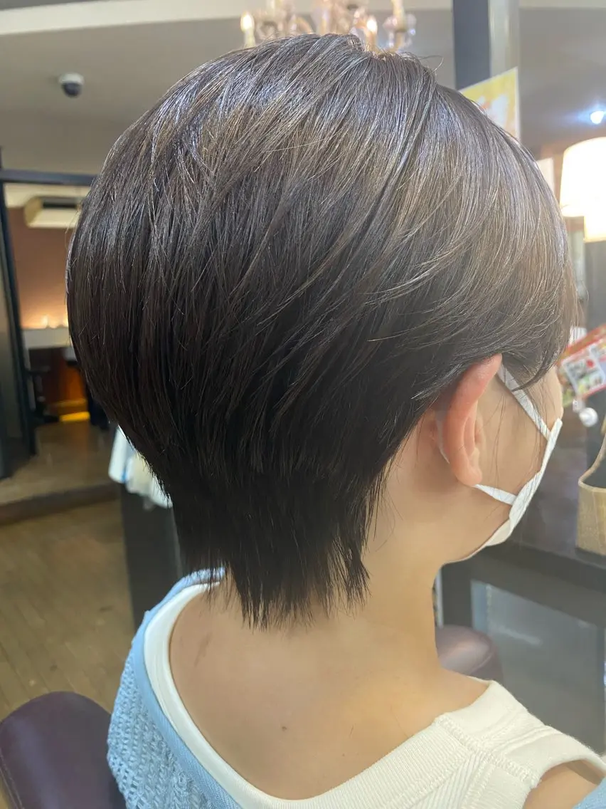 ショート ラピスキーズ 寺本のヘアスタイル