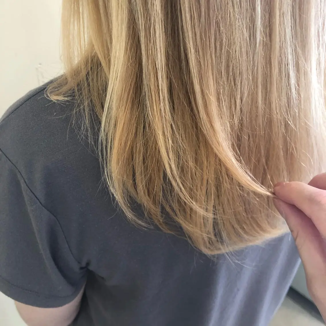 セミロング カラー パーマ ヘアアレンジ バレイヤージュ ベージュカラー ブリーチ ケアブリーチ 透明感カラー 【ツヤ髪美容師】 ツダケイスケのヘアスタイル