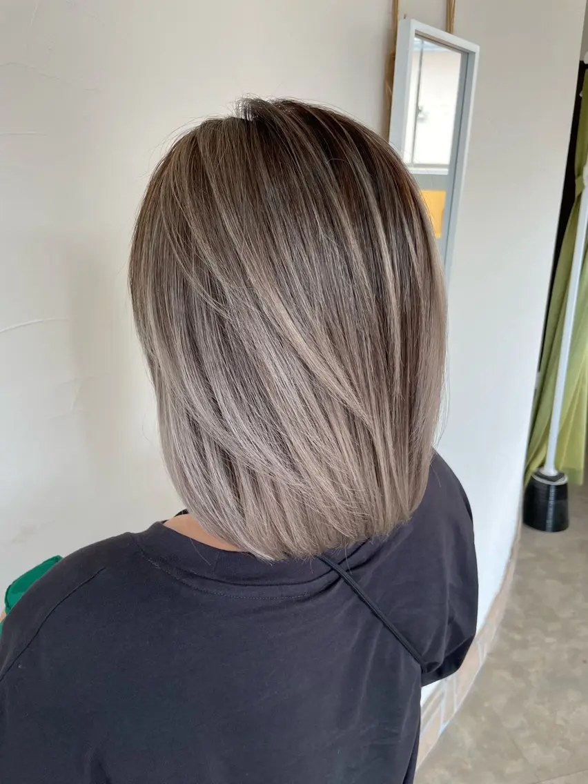 ミディアム ヘアカラー 下林 雅明のヘアスタイル