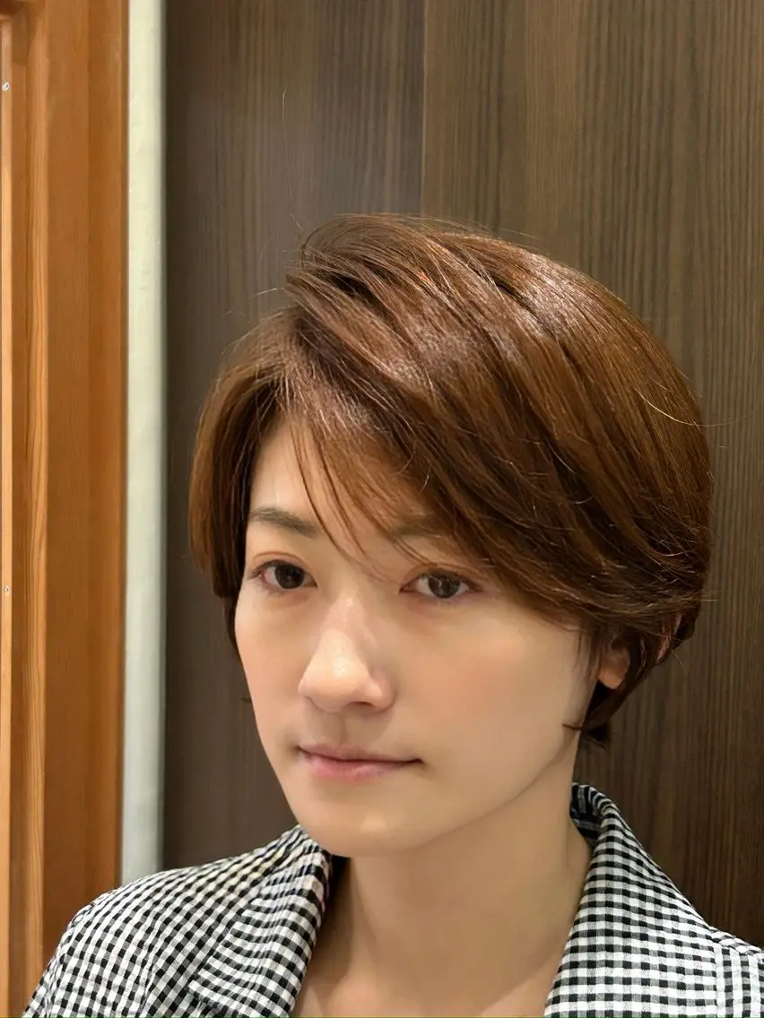 ショート カット ヘアカラー 🍀小顔ショート🍀 有賀祐貴のヘアスタイル