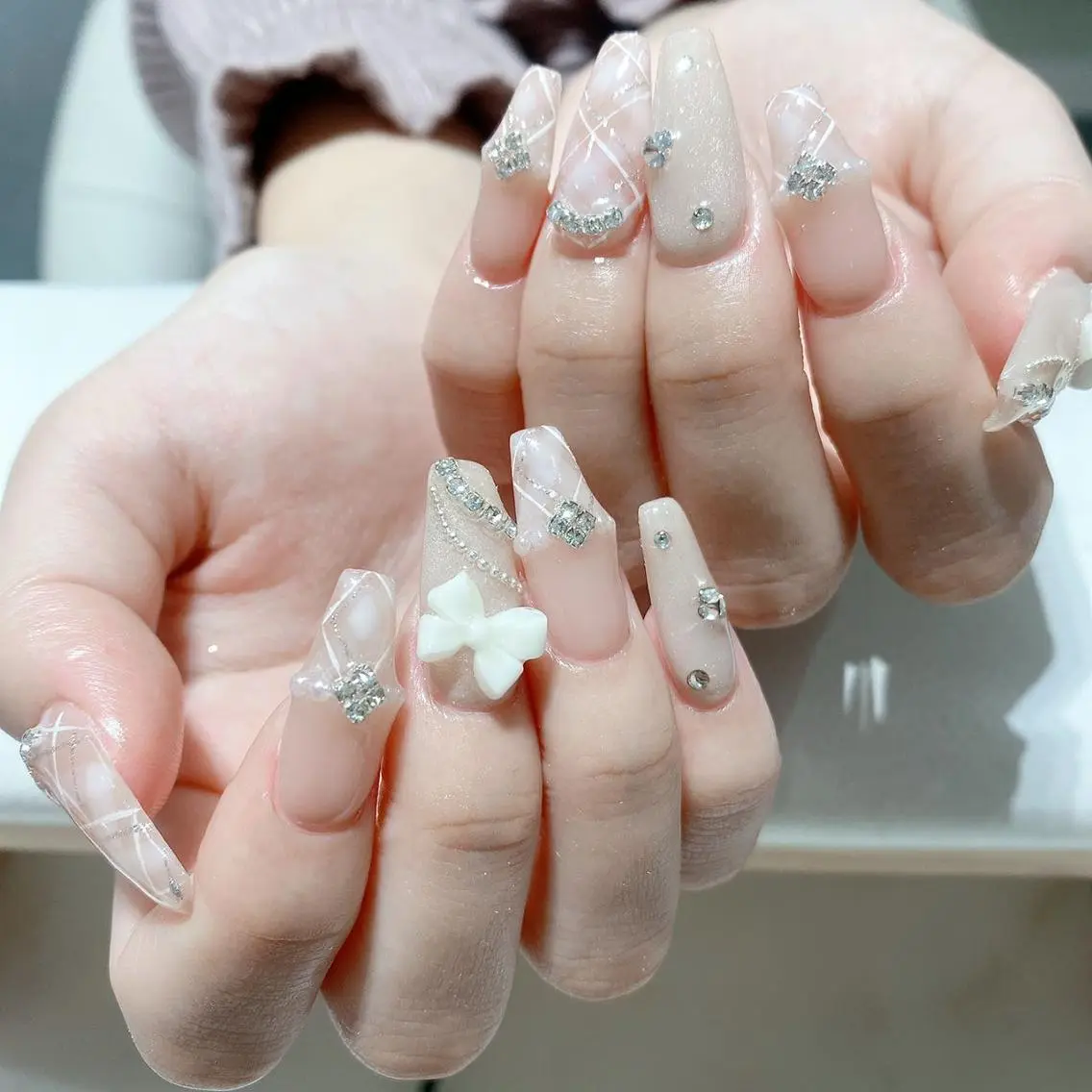 ネイル アートネイル 長さ出し ネイルチップ Queen‘s なんのネイルデザイン