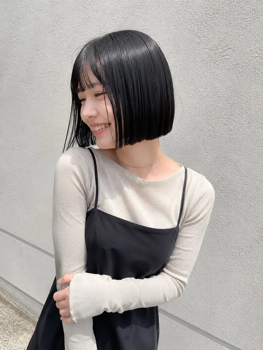ショート カラー 井ノ川 真奈美のヘアスタイル