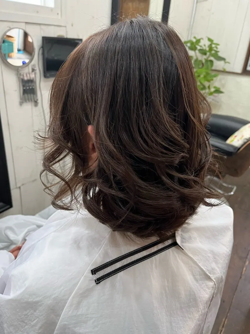 ミディアム 紙屋 隼人のヘアスタイル