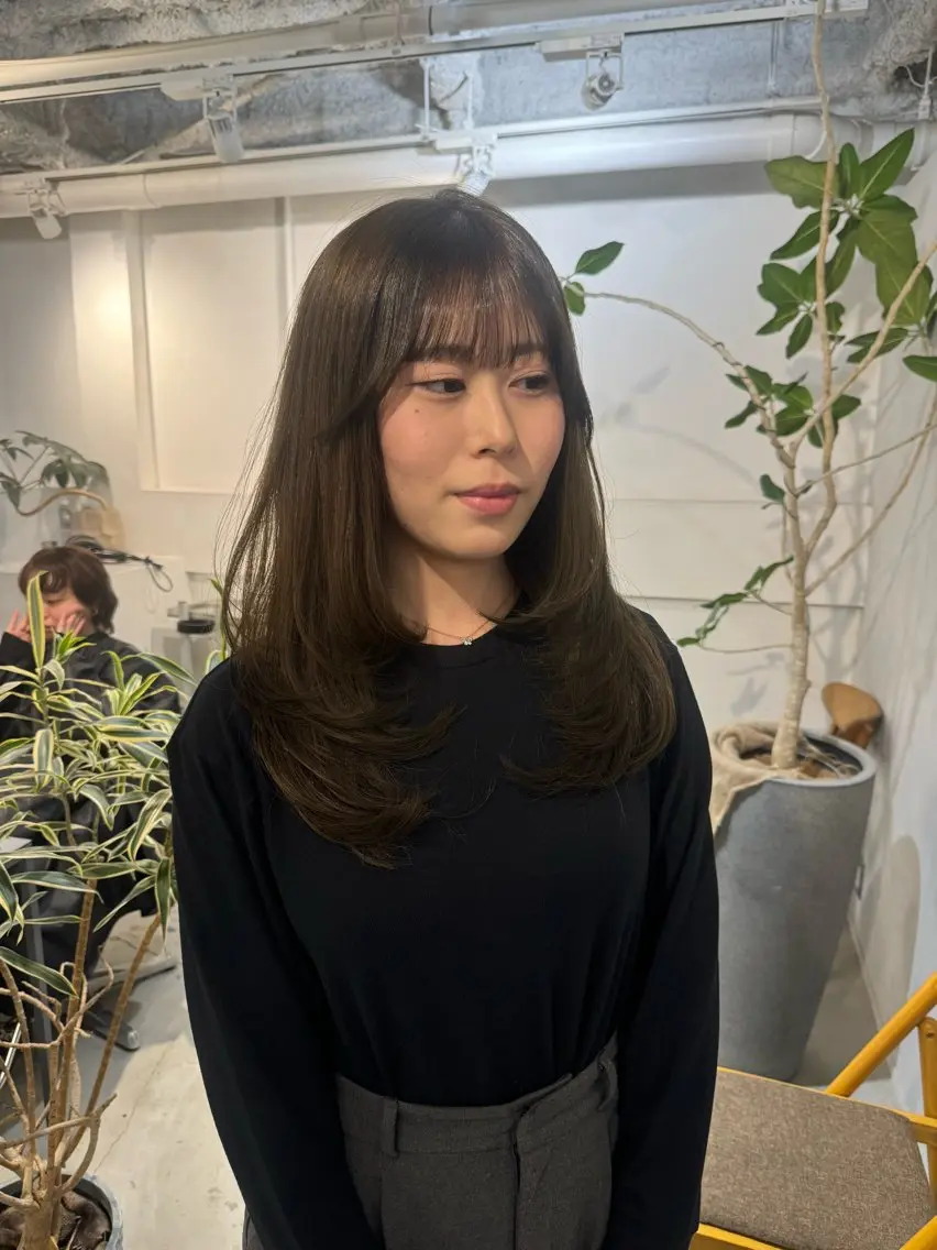 セミロング カット 縮毛矯正 トリートメント 100%可愛い顔周り 💓レイヤー/しずくのヘアスタイル