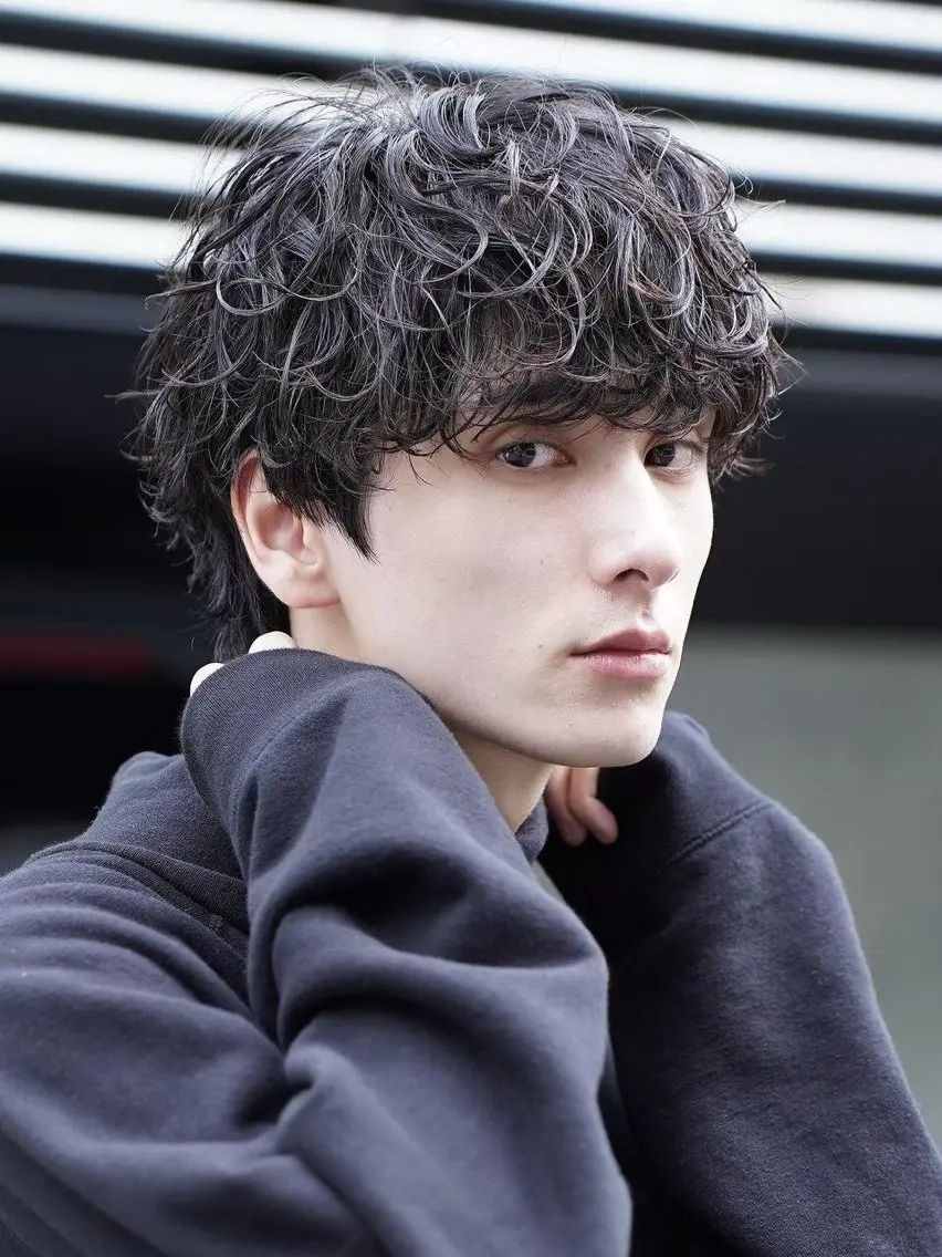 パーマ メンズ カット パーマ fifth原宿 宮部蓮のヘアスタイル