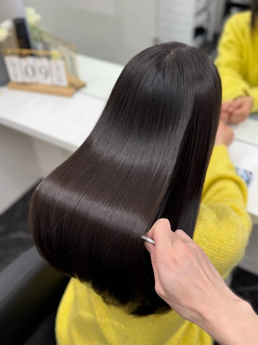 ロング パーマ 髪質改善 韓国風ヘア 縮毛矯正 トリートメント ヘアカラー トリートメント 髪質改善Ⅰ透明感 艶カラーⅠたつやのヘアスタイル