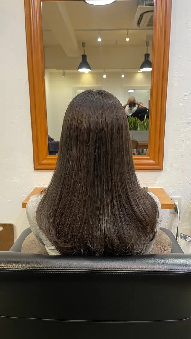 カラー 透明感カラー グレージュ ヘアカラー emma~ ボブ🪷のヘアスタイル