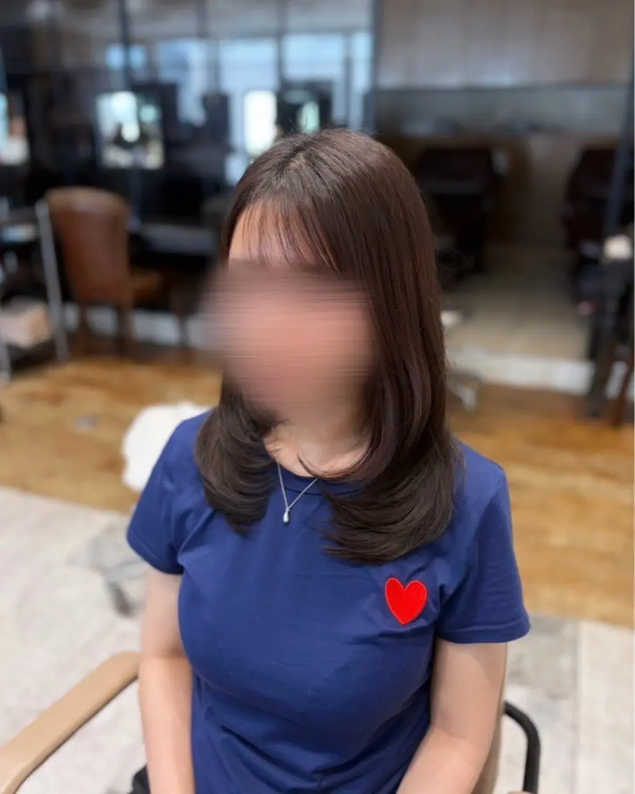 ミディアム ミディアムレイヤー レイヤーカット はるな /レイヤーカットのヘアスタイル