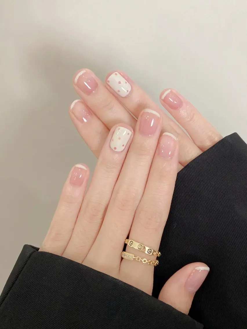 ネイル ハンドネイル 🌈 Laule'aのネイルデザイン