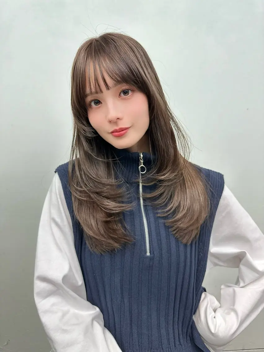 セミロング カラー レイヤーカット 外ハネヘア カット ヘアカラー トリートメント 鈴木 一貴のヘアスタイル