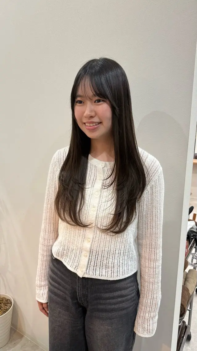 ロング 松本 華林のヘアスタイル