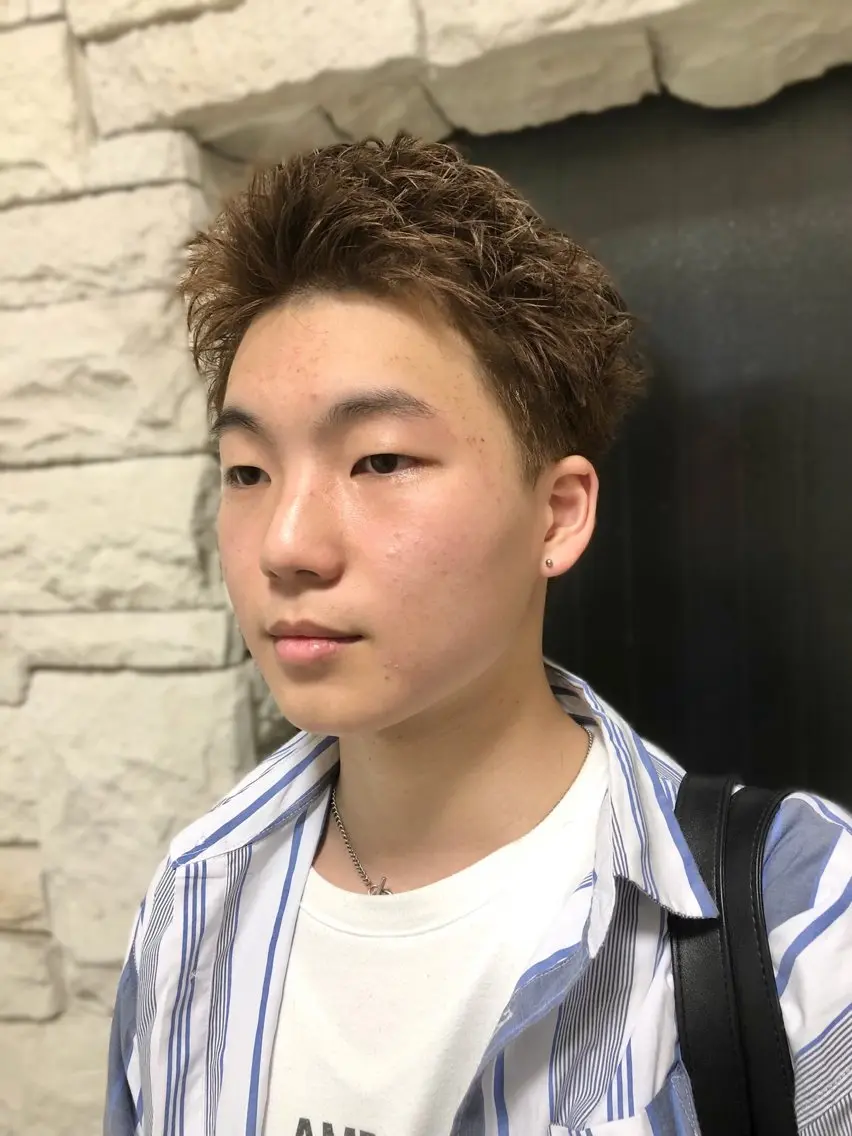 カラー ヘアアレンジ メンズ ベージュカラー カット ヘアカラー トリートメント ヘアセット メンズ特化✂️栗原 侑也のヘアスタイル