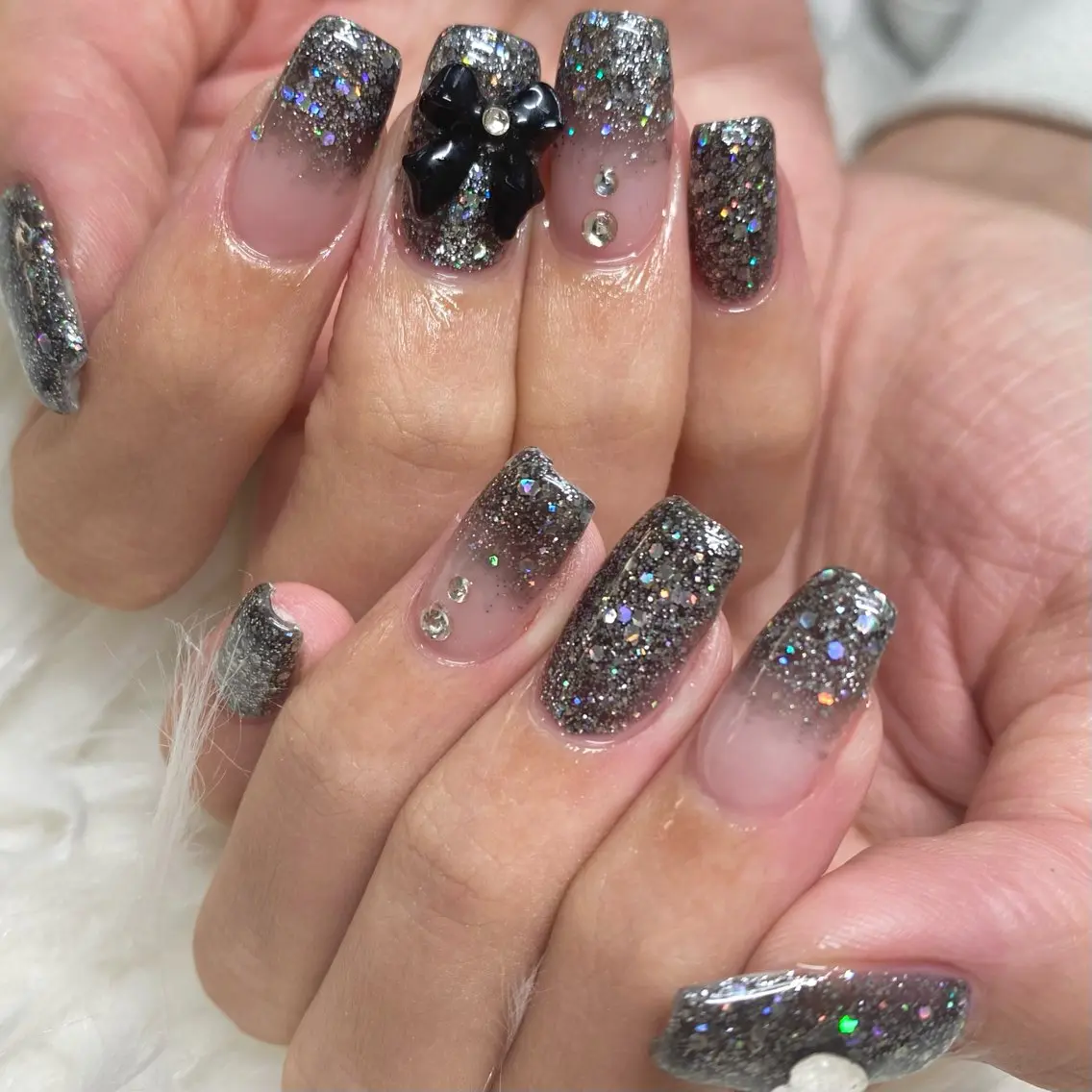 ネイル ラメ(グリッター) ハンドネイル ハンドケア 🫧RaLa ⭐︎AYAKA🫧のネイルデザイン