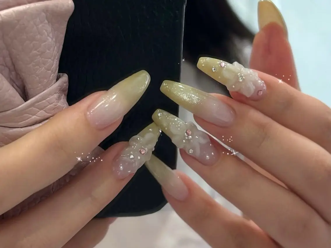 ネイル ガーリー ハート 韓国ネイル ニュアンスネイル リボン ハンドネイル Sora nail 長さ出し専門店のネイルデザイン