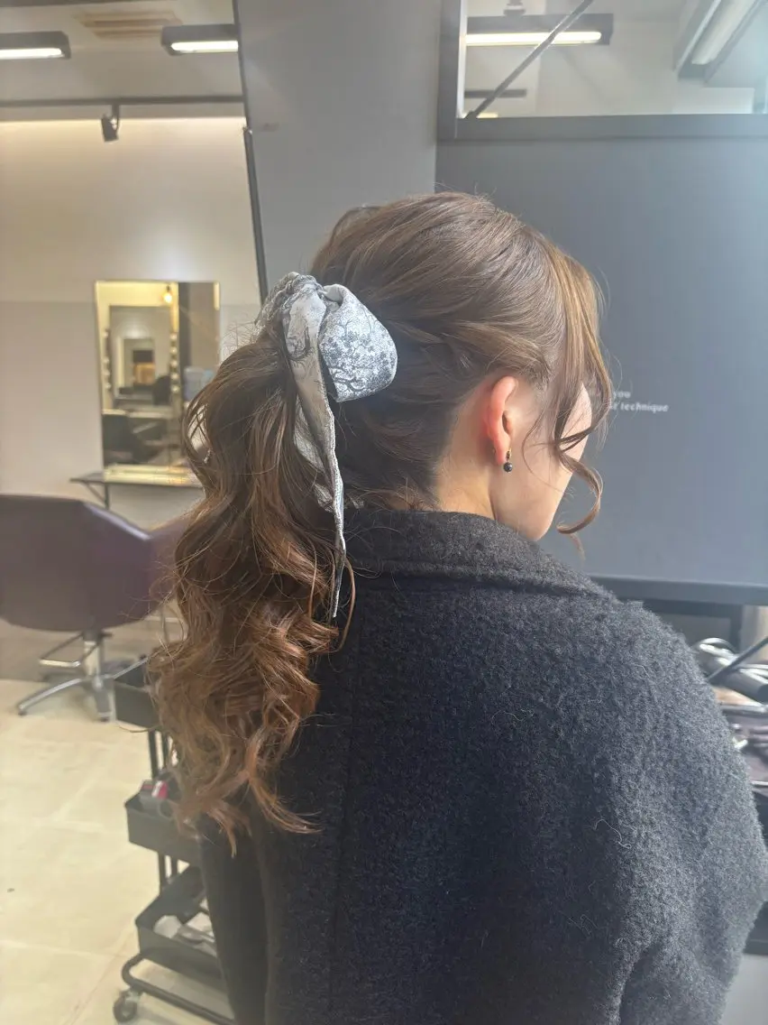 ロング ヘアセット ブリーチなしWカラー ヘアセット菜希のヘアスタイル
