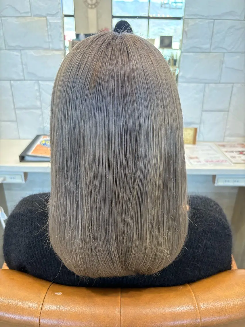 セミロング カラー ヘアカラー 🫧美髪&髪質改善 𝔼𝕀𝕄𝕀🫧のヘアスタイル