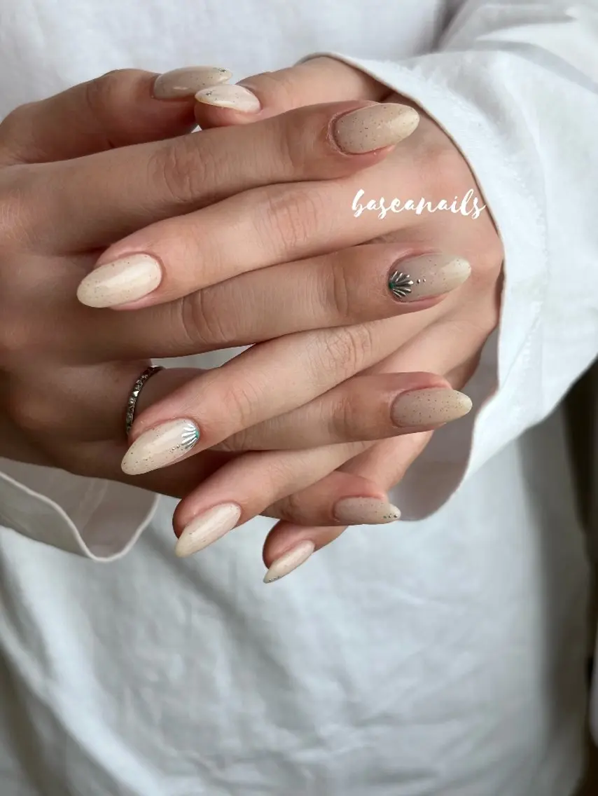 ネイル シンプルネイル ハンドネイル 枚方 Basea nails Minaのネイルデザイン