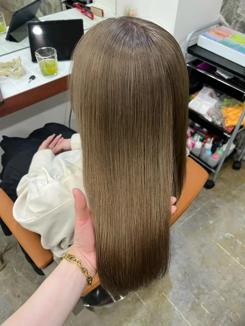 セミロング カラー Sanaダブルカラー ✨️パルコ徒歩1分のヘアスタイル