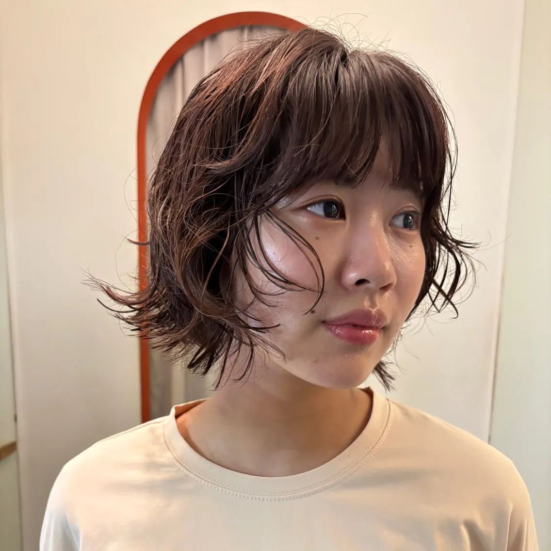 ショート カラー パーマ カット ヘアカラー パーマ トリートメント トレンドボブ /ミリヤのヘアスタイル