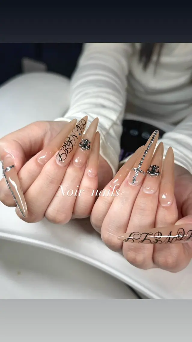 ネイル Noir nailsのネイルデザイン