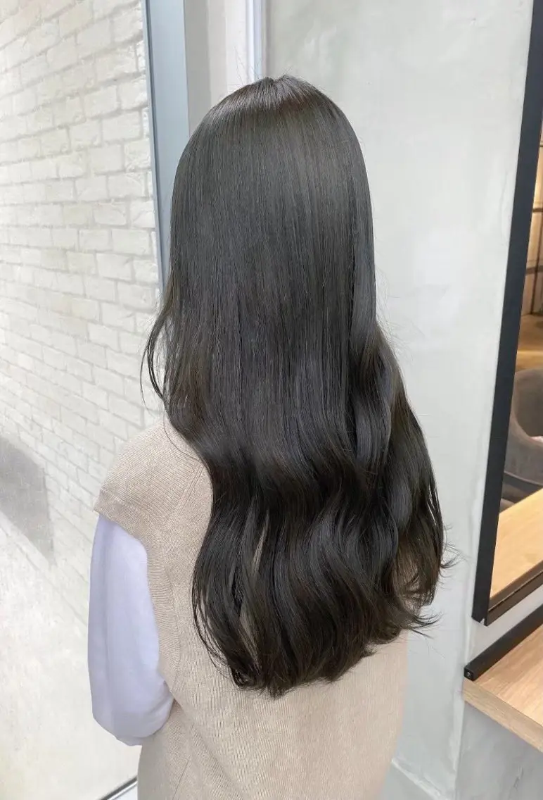 ロング 須藤　優真 切りっぱなしボブのヘアスタイル