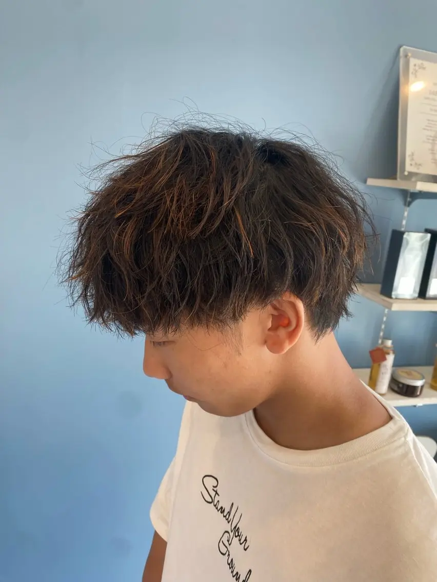 ショート パーマ メンズ メンズパーマ ツイストスパイラルパーマ 髪質改善 スパイラルパーマ 松林 大暉のヘアスタイル