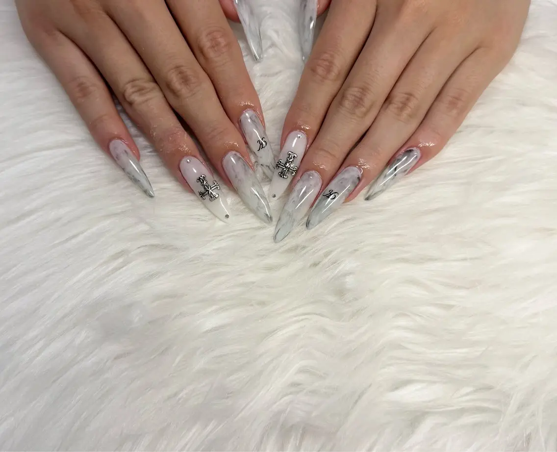 ネイル nailsalon R.のネイルデザイン