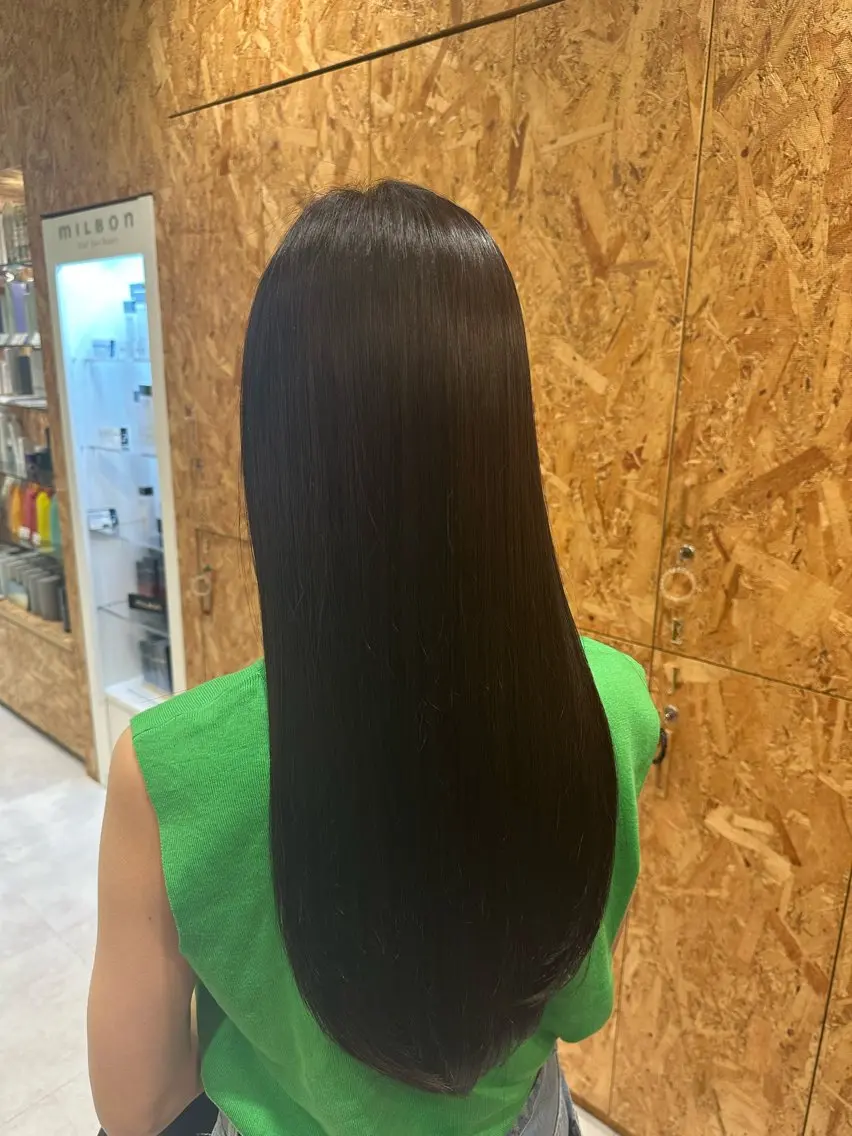 ロング 友部 さくらのヘアスタイル