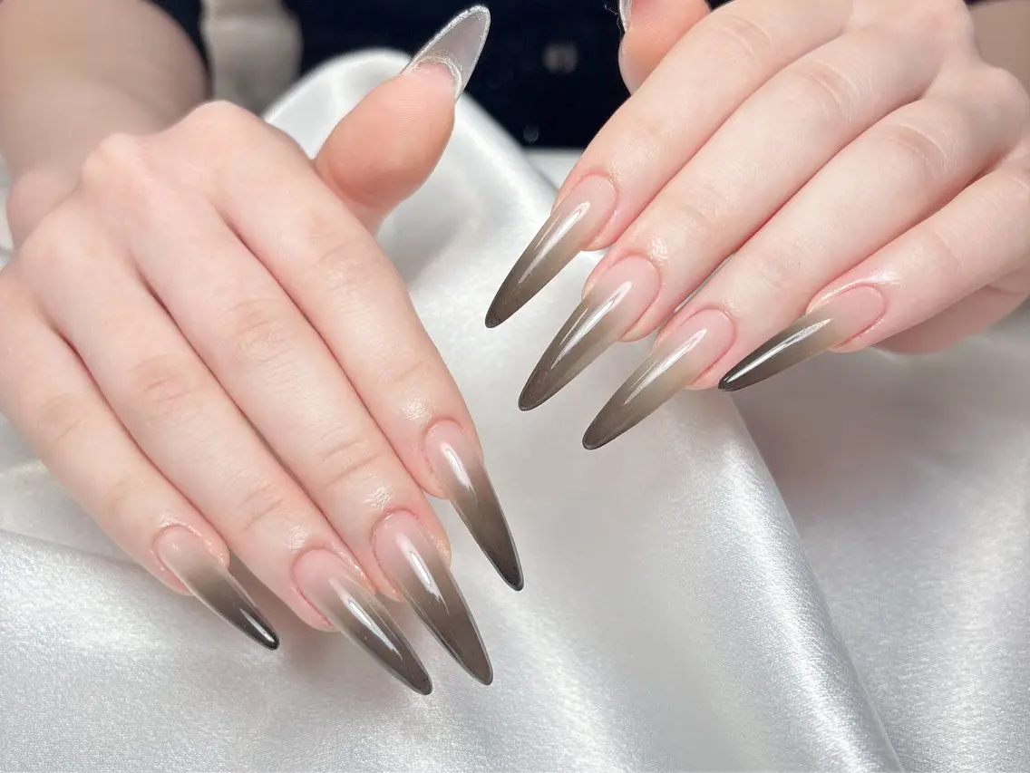 ネイル ハンドネイル Aura Nail 長さだし/パラジェルのネイルデザイン