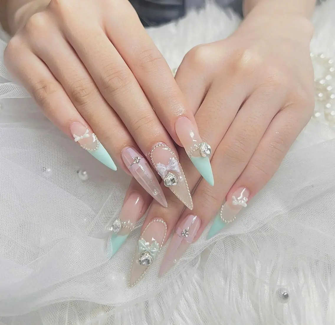 ネイル フレンチネイル ジェルネイル ハロウィン 韓国ネイル マグネットネイル ハンドネイル H.baby Nail Salonのネイルデザイン