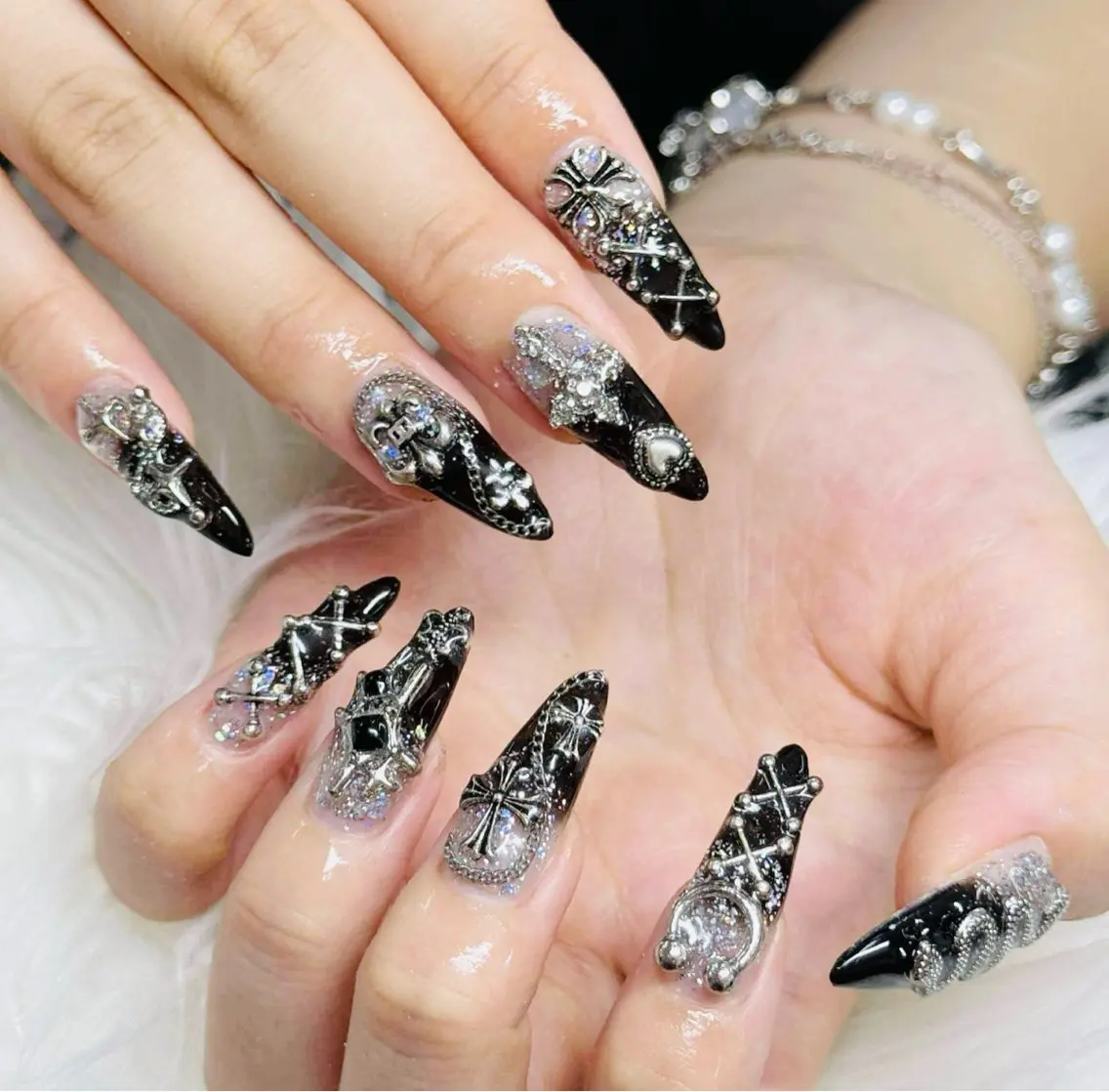 ネイル チークネイル 長さ出し フットネイル マグネットネイル 持ち込み ANH NAIL ゴテゴテ専門店💎のネイルデザイン