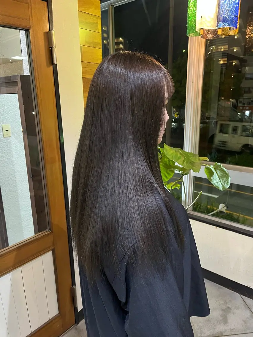 ロング アッシュ アッシュグレー アッシュグレージュ ヘアカラー iro+soi はるかのヘアスタイル