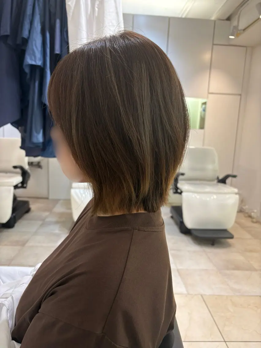 ミディアム カラー ボブ くびれヘア ショートカット/ カラーARAI🫧のヘアスタイル