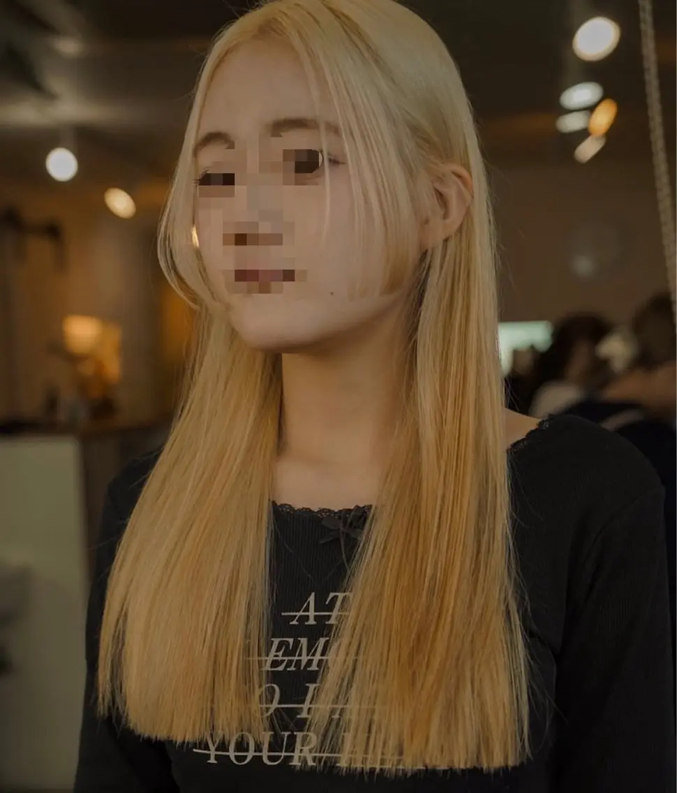 ロング カット ヘアカラー momoka モデル募集のヘアスタイル