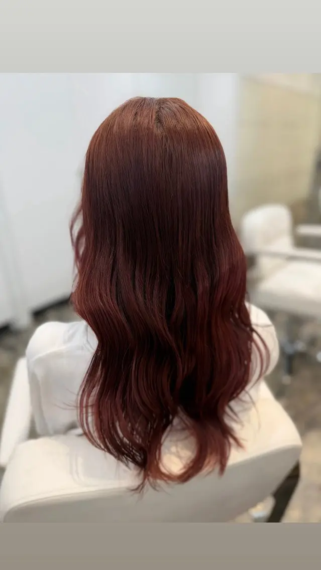 ロング ヘアカラー 透明感カラー🫧 manaのヘアスタイル