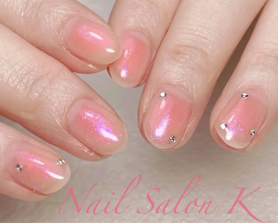 ネイル オーロラネイル チークネイル ショートネイル ストーンネイル ハンドネイル Nail Salon K 🧸美爪育成のネイルデザイン
