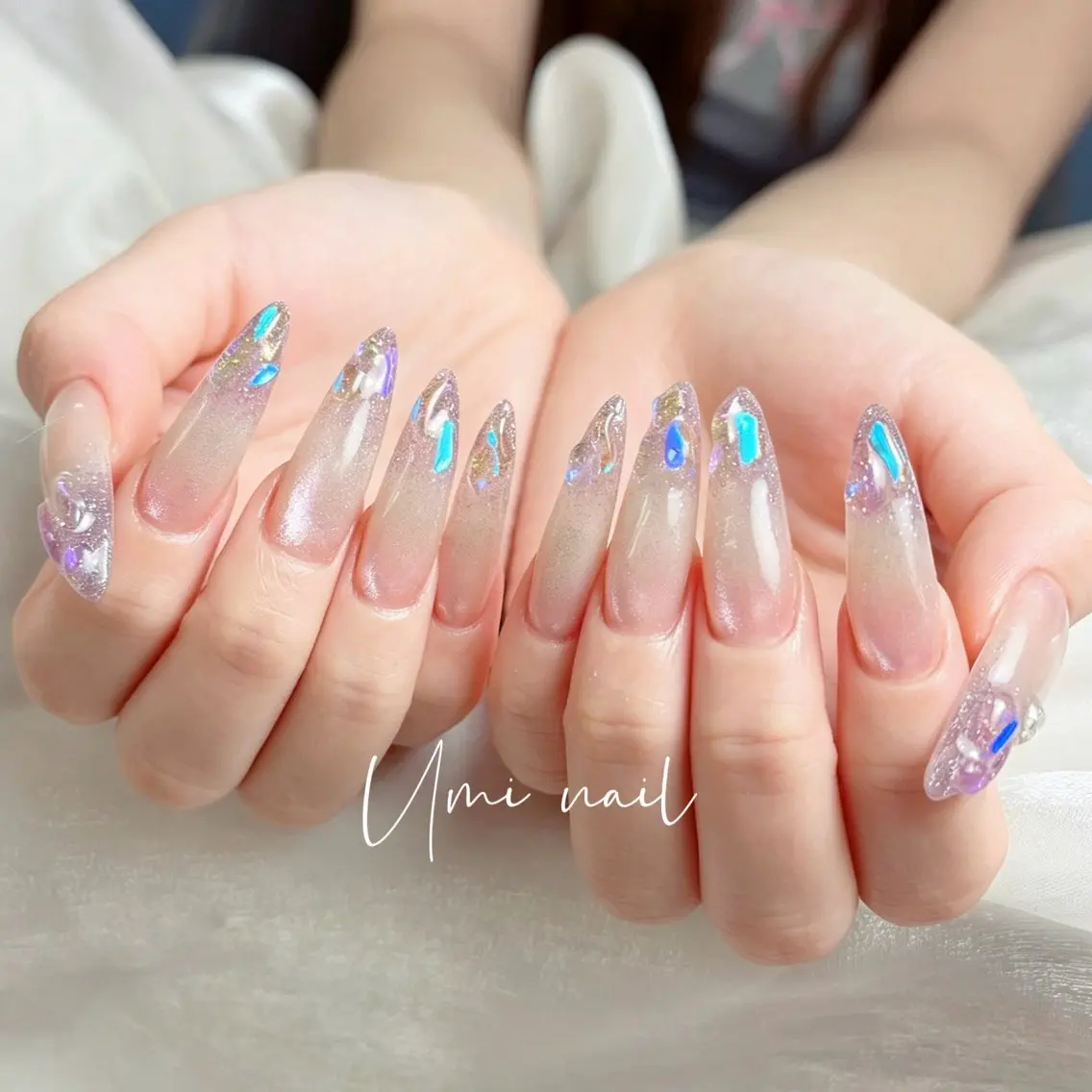 ネイル クリアネイル 成人式 長さ出し フラッシュネイル フットネイル Umi.せい 🫧のネイルデザイン