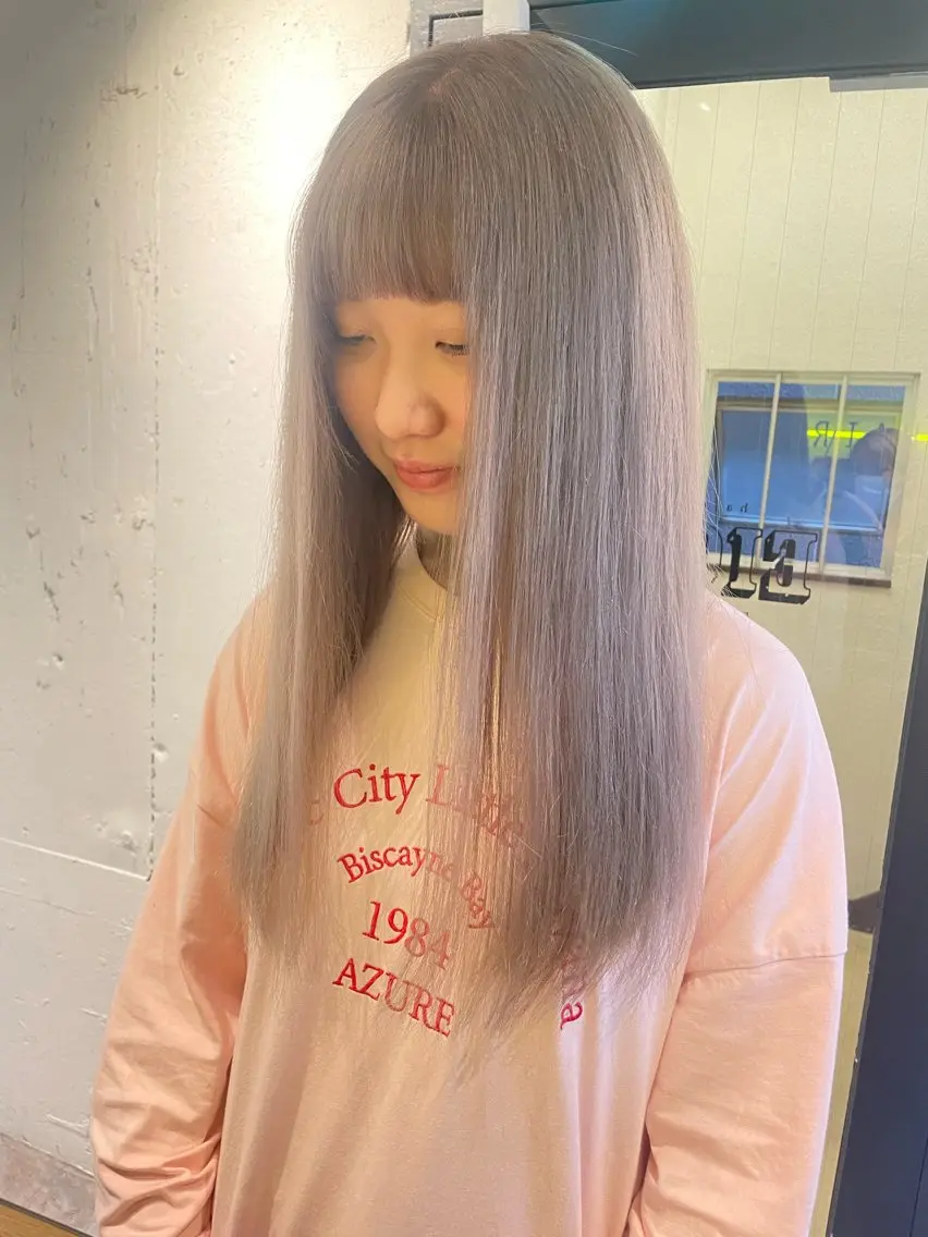 ロング カット ヘアカラー トリートメント hisano / ハイトーン・透明感のヘアスタイル