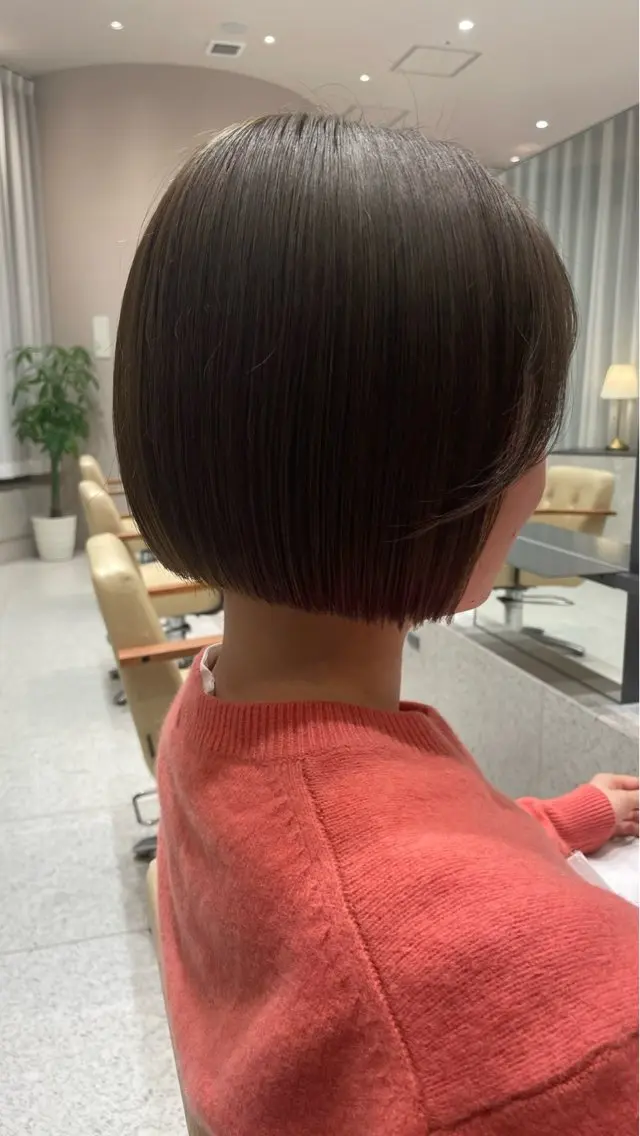 ショート 浅倉栞 /透明感カラーのヘアスタイル