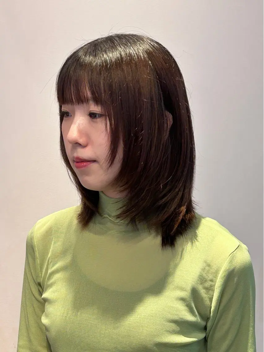 ミディアム カット ヘアカラー ナチュラル大人っぽい スタイル　MAORIのヘアスタイル