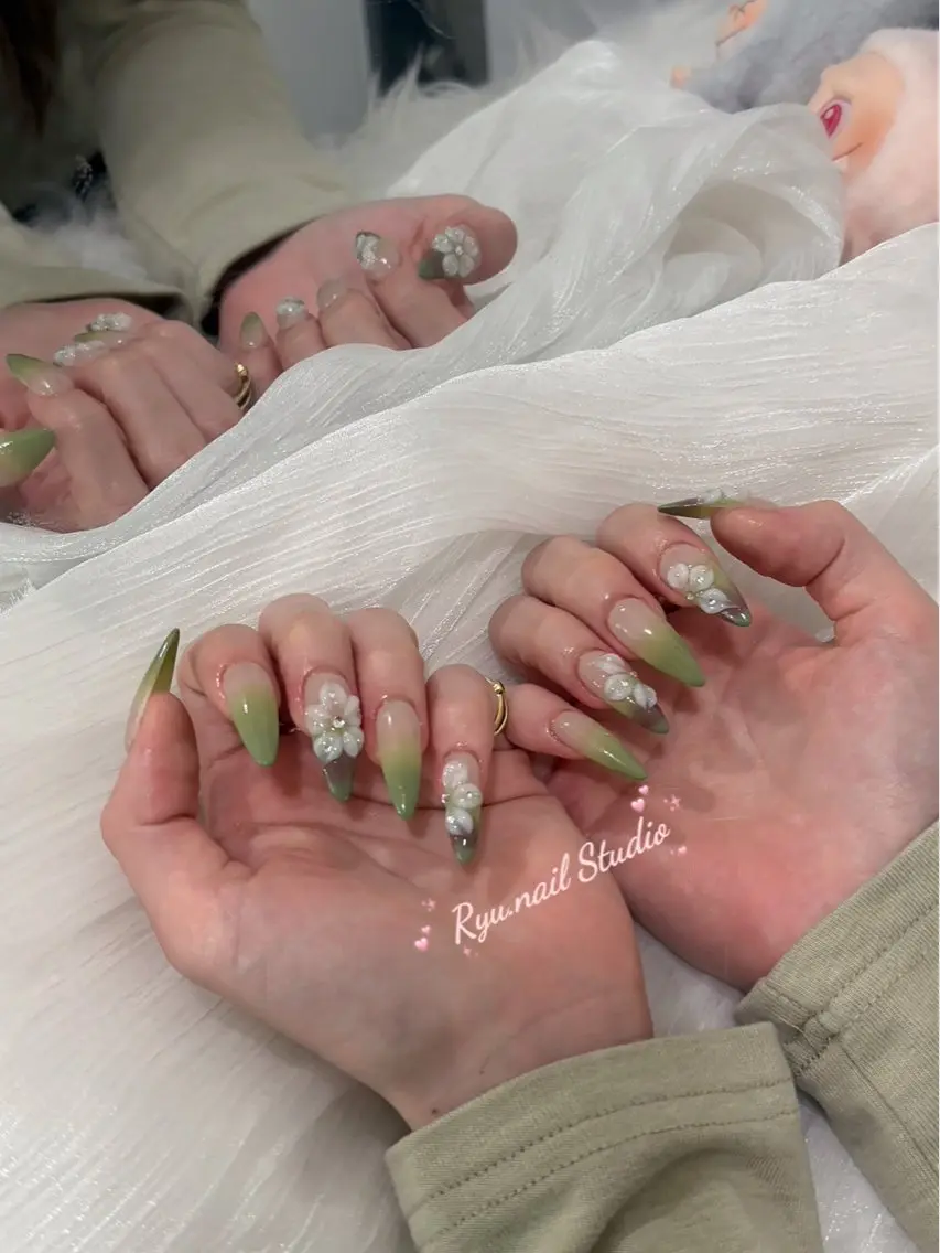 ネイル アートネイル フレンチネイル ジェルネイル グラデーション 韓国ネイル Ryu Nail YukiChanのネイルデザイン