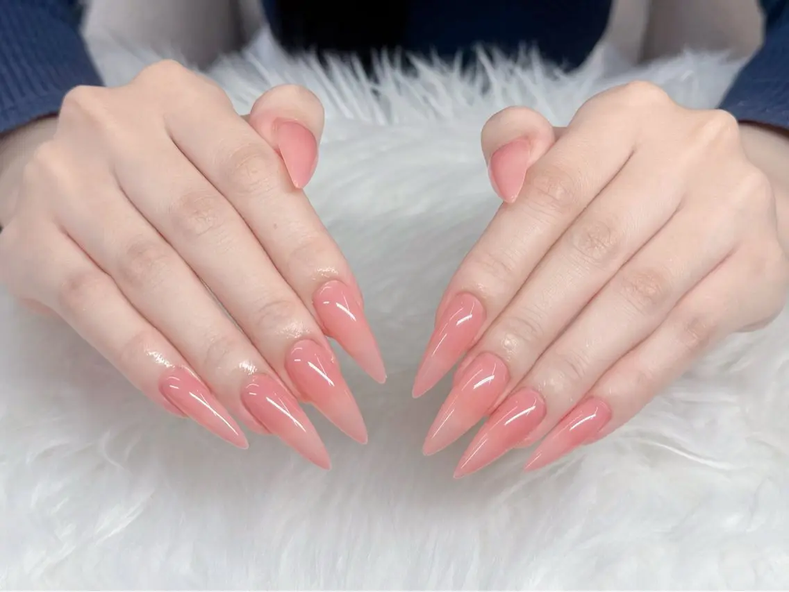 ネイル ジェルネイル ワンカラーネイル ピンク 赤色 ハンドネイル GOHOUBI Nail 心斎橋店のネイルデザイン