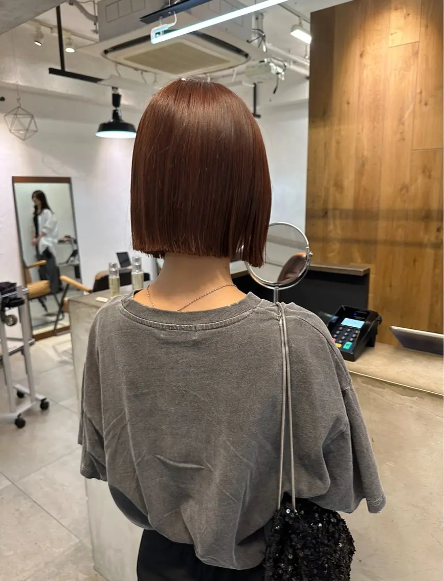 ショート カラー ブリーチ ブラウンカラー ハイトーンカラー ブリーチなしカラー オレンジ カット ヘアカラー トリートメント REINA☁️透明感 カラー/ぷつっと♡のヘアスタイル