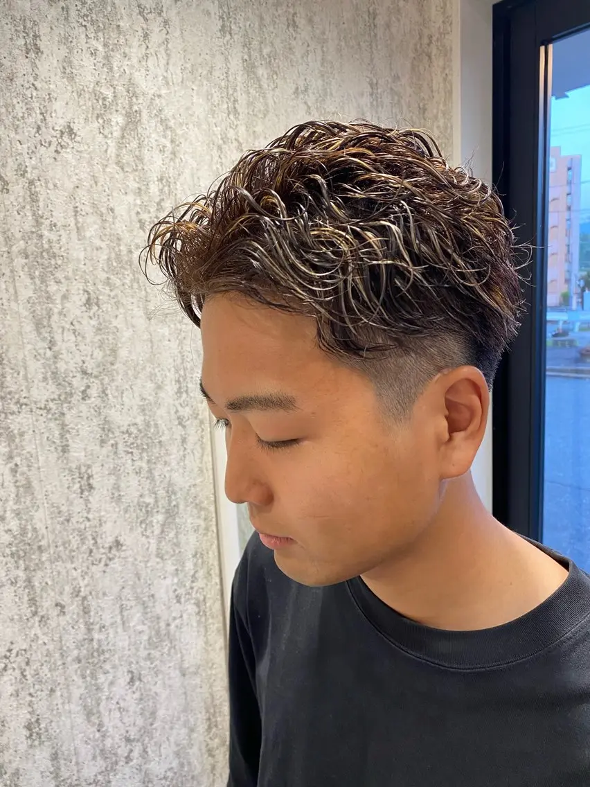 ショート カット ヘアカラー 白木 遥太のヘアスタイル