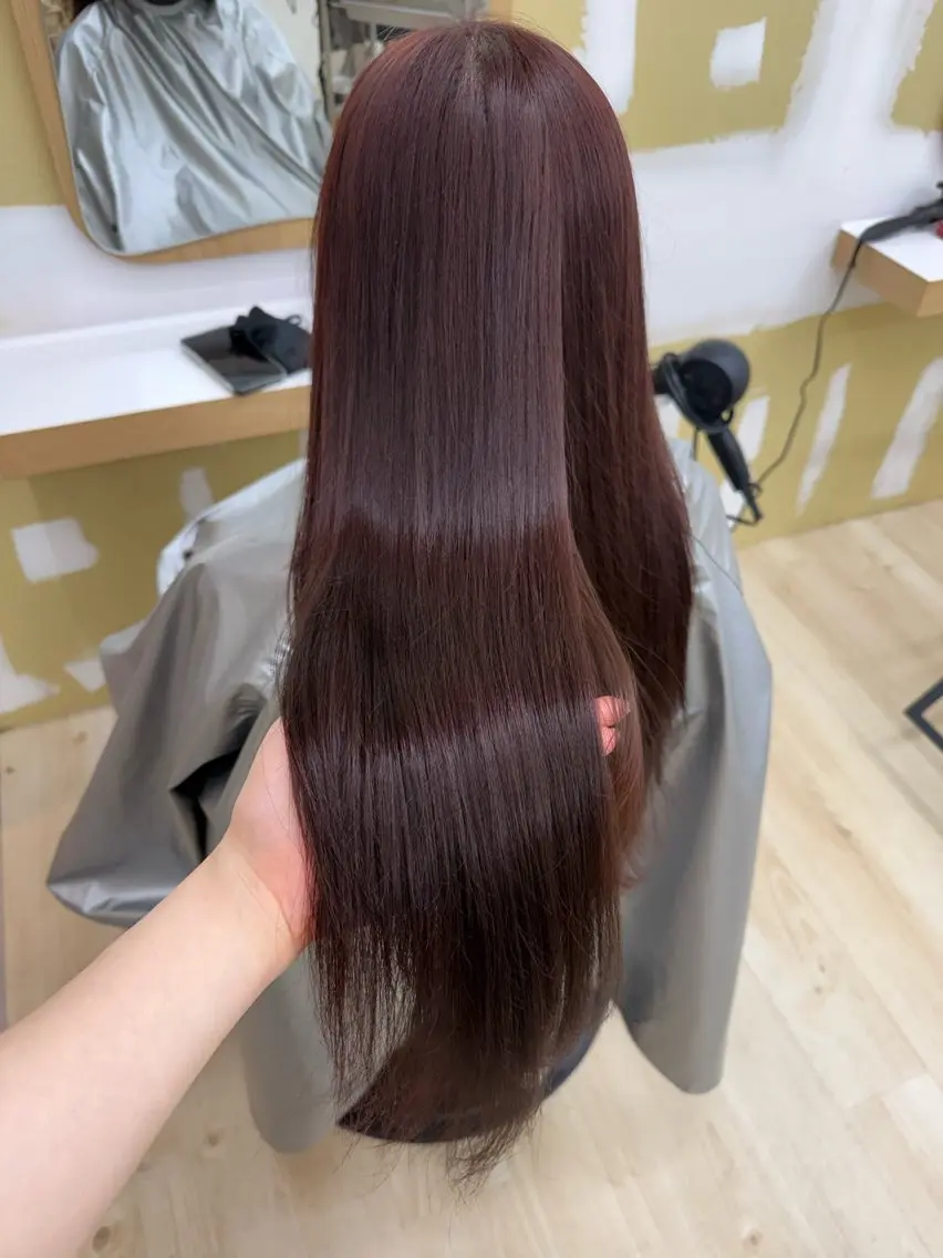 ロング カット ヘアカラー レイヤーカット uraraのヘアスタイル