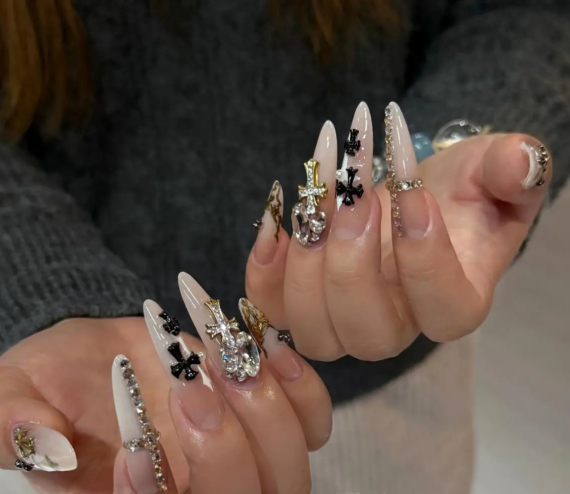 ネイル ハンドネイル エリ🫧 nail池袋東口のネイルデザイン