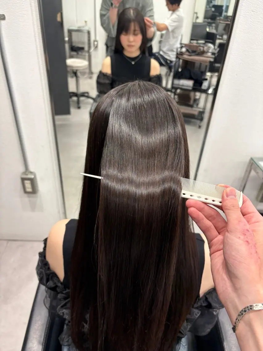 ロング カット 縮毛矯正 トリートメント 冨沢 巧のヘアスタイル