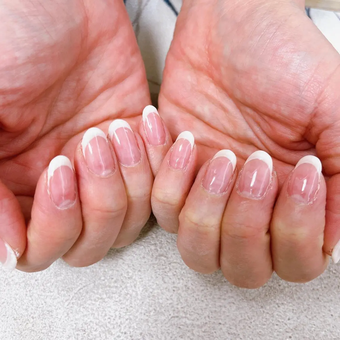 ネイル オーロラネイル フラワーネイル フットネイル フレンチネイル ジェルネイル mogunail &blowのネイルデザイン