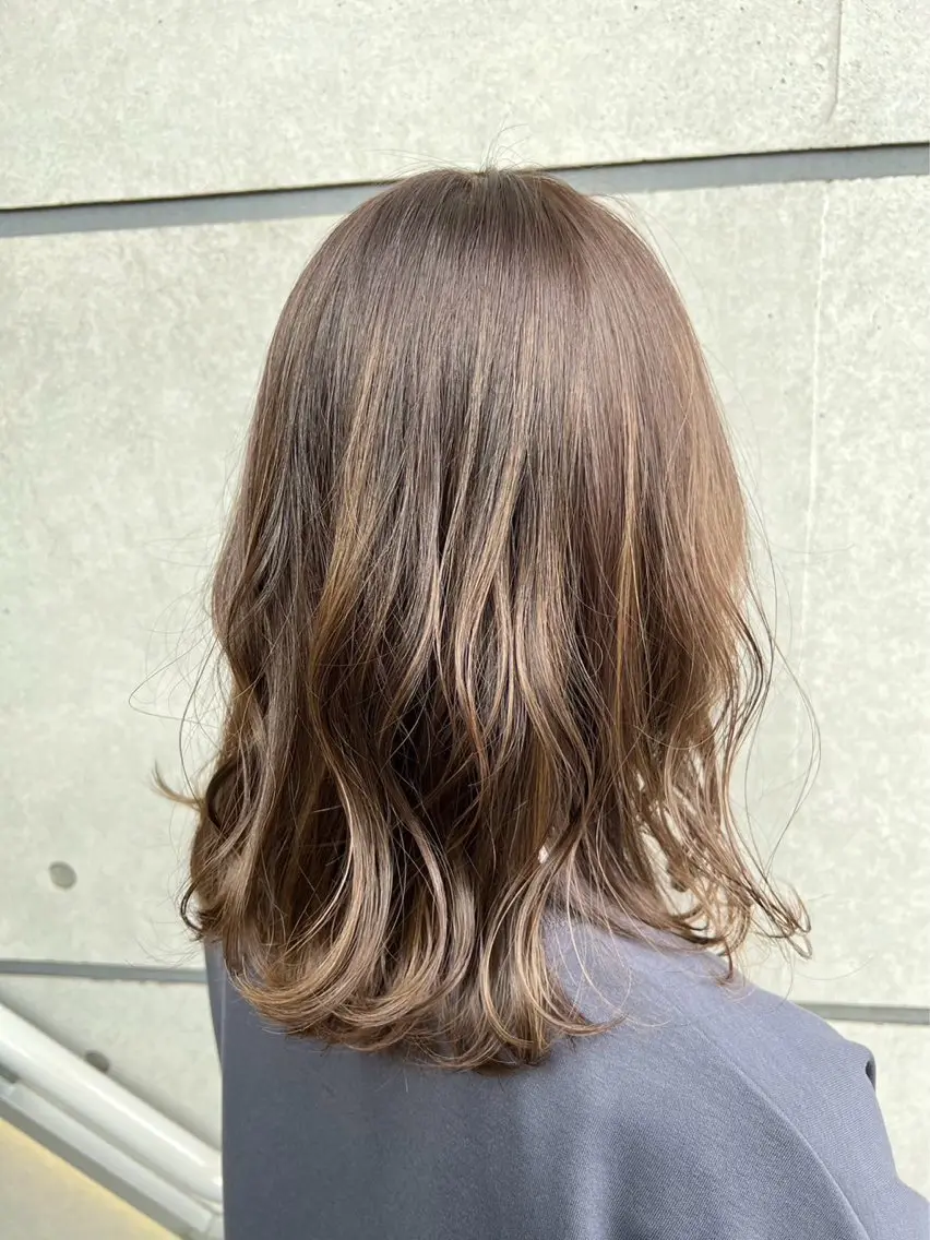 ミディアム カット ヘアカラー トリートメント TELA HAIR 店長 塩田のヘアスタイル